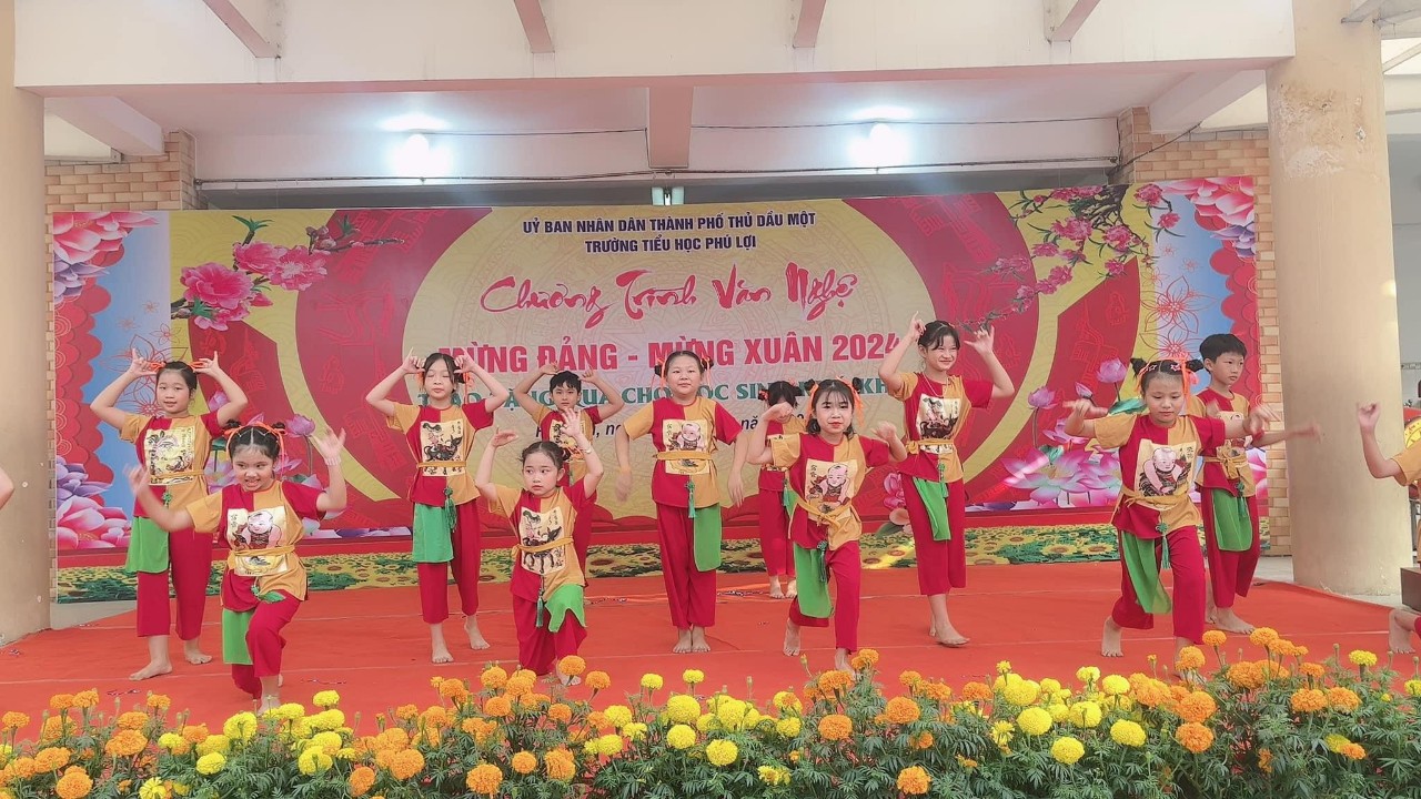 Trang phục múa đồng dao trẻ em
